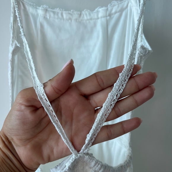 L’ATISTE by Amy White Lace Maxi Dress – Size S - Picture 10 of 12